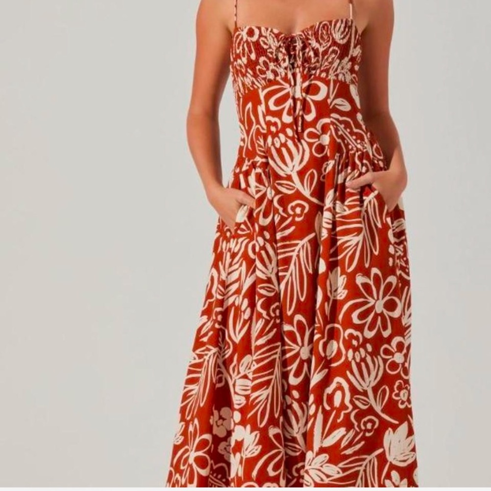 ASTR the label Sarai floral midi dress
